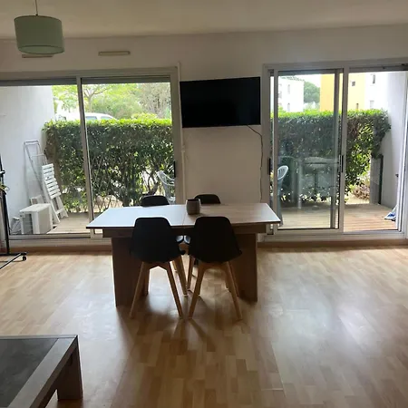 Pres De La Apartment